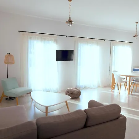 Tinos Treasures Υστέρνια