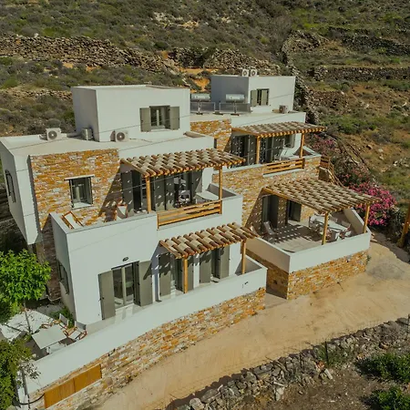 Tinos Treasures Daire Istérnia
