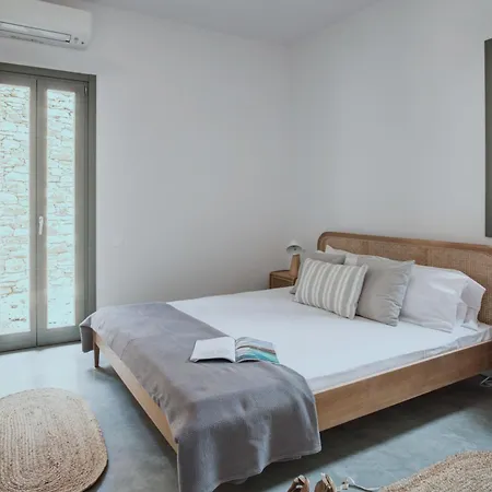 Tinos Treasures Апартаменты *